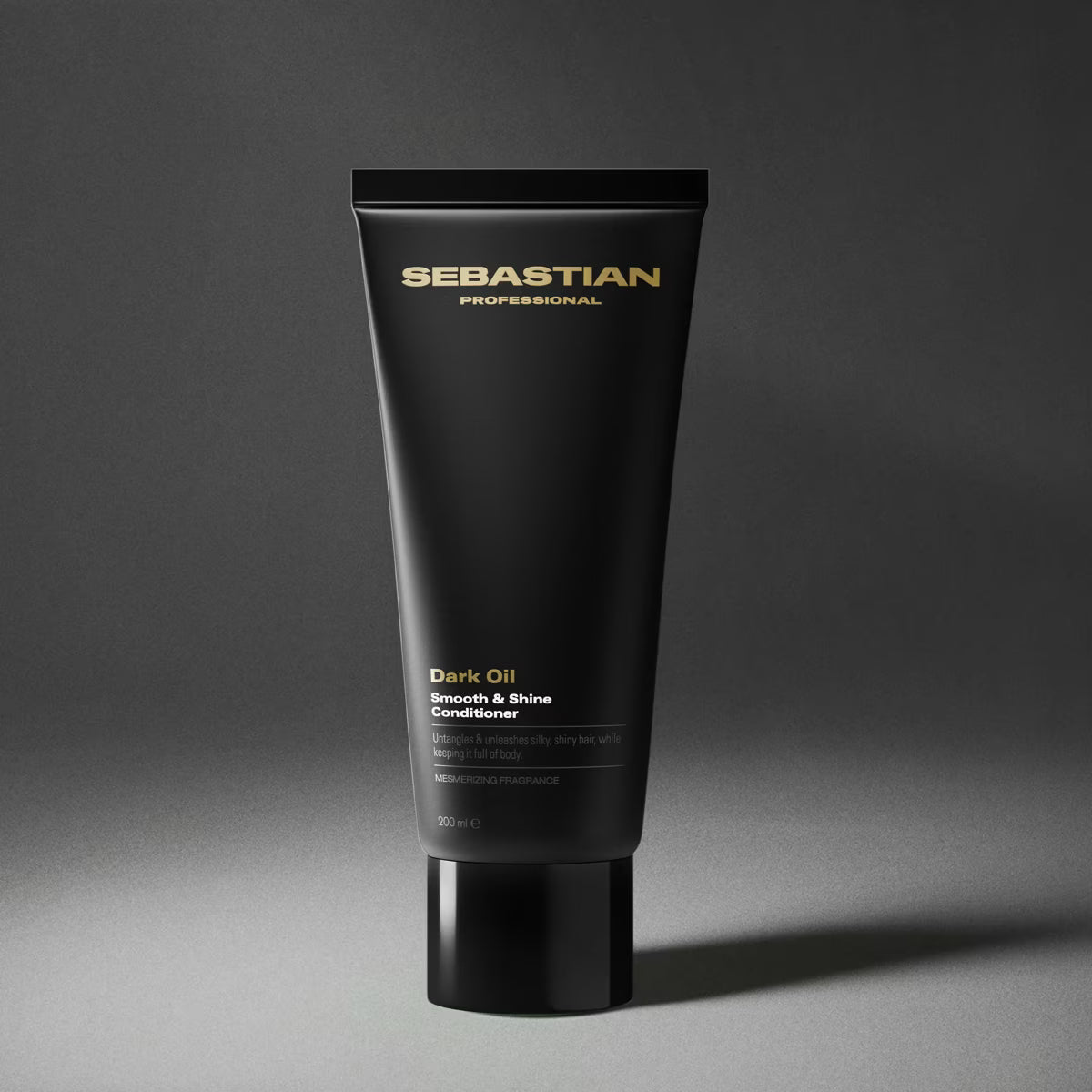 Sebastian Professional Dark Oil Smooth & Shine Conditoner